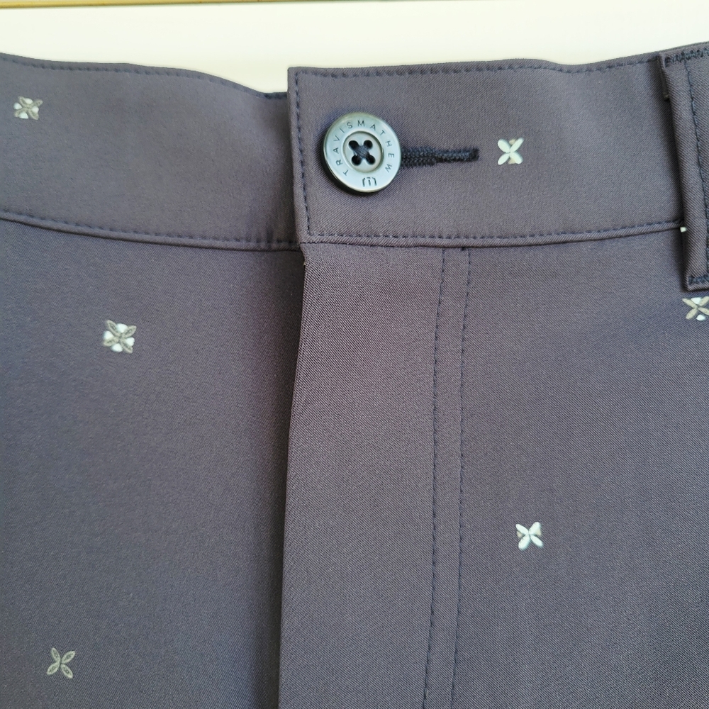 Travis Mathew Not Feeling That Golf Shorts Total Eclipse Size 36 - Picture 5 of 14